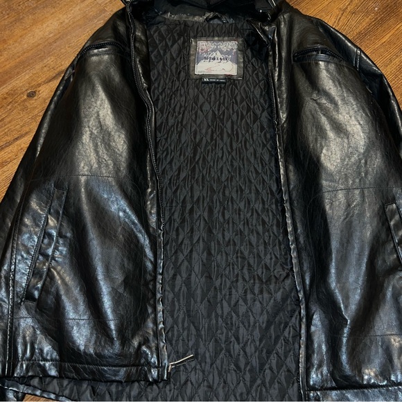 Whispering Smith Vintage Black Leather Zip Up Jacket Hood Quilted Lining Size XL - Picture 6 of 14